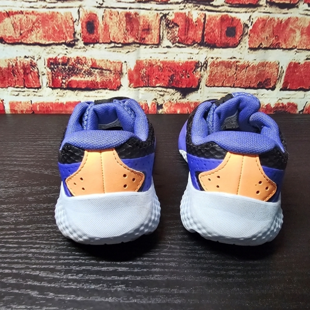 Kids Under Armour Slip on shoes size 12k - Picture 2 of 5